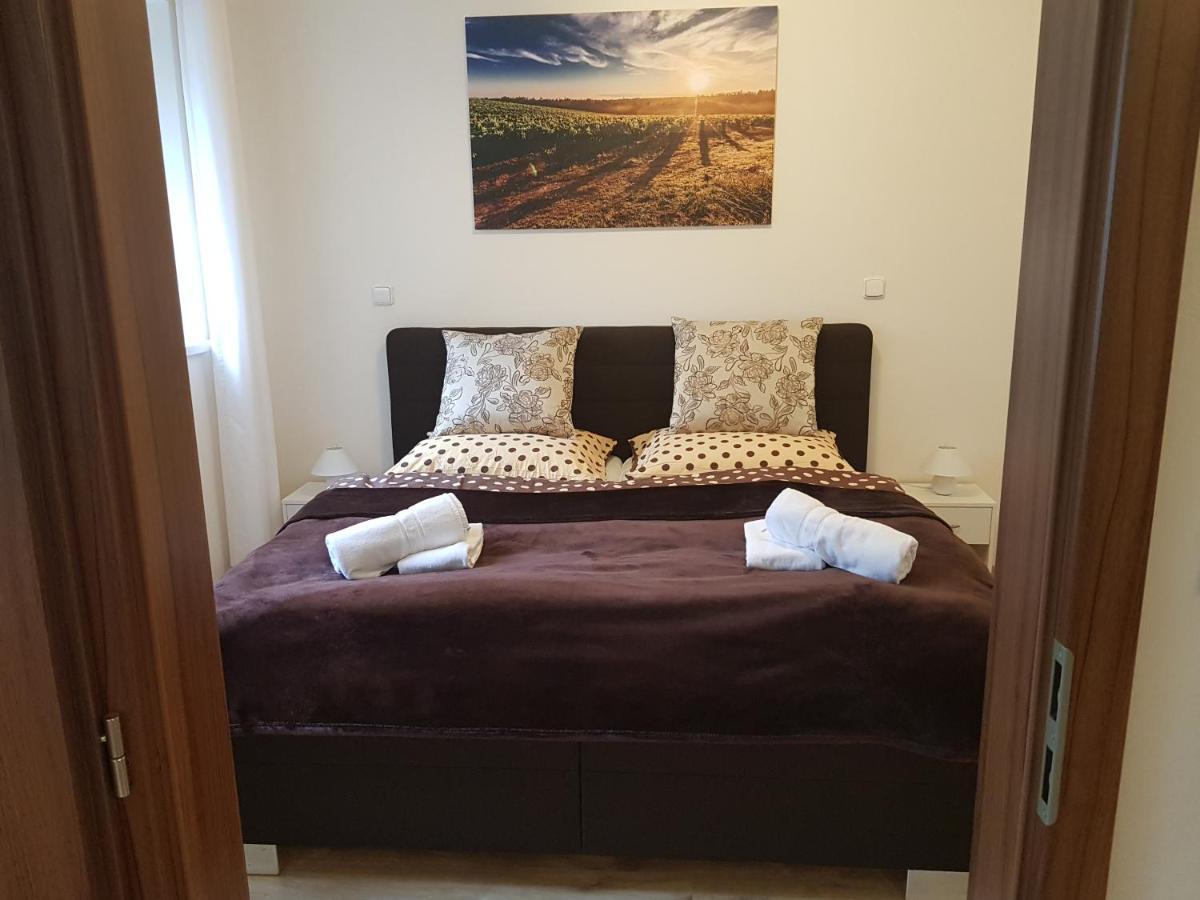 Apartman Rezidence Mikulov Luaran gambar